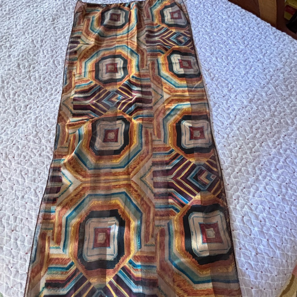 Geometric Patterned Women's Scarf